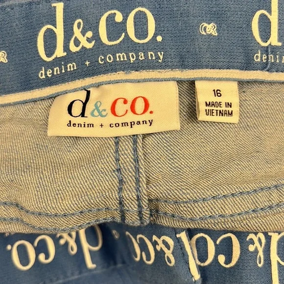 D & Co ladies capris - Picture 7 of 8